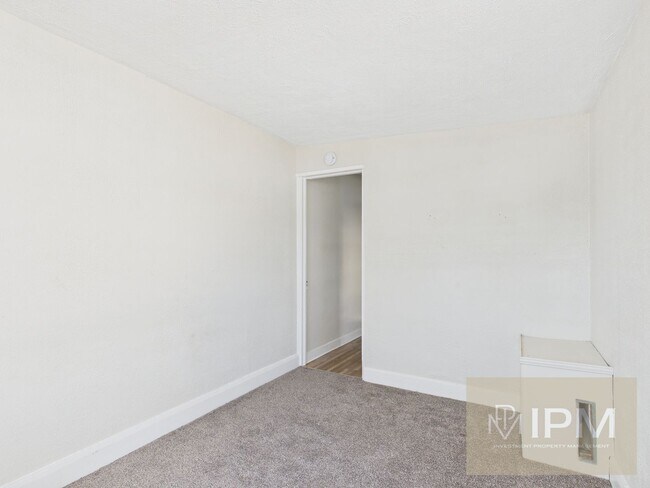 Building Photo - Charming 3 Bedroom, 1 Bath Home in York, Pa!