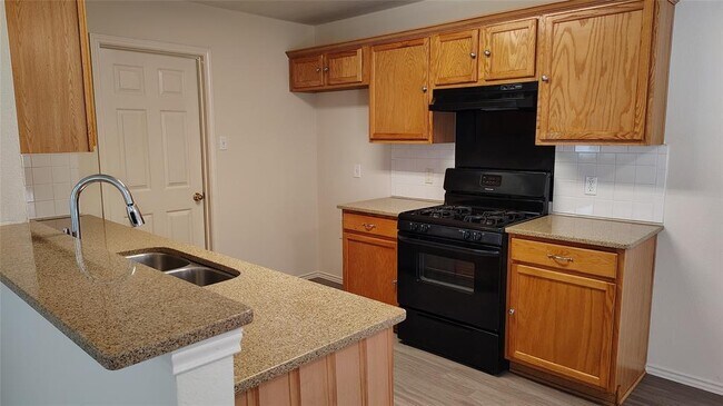 Building Photo - 2208 Ada Ln