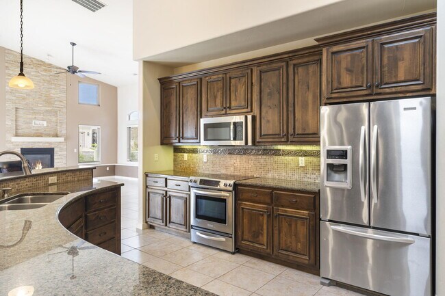 Building Photo - 277 Siena Blvd