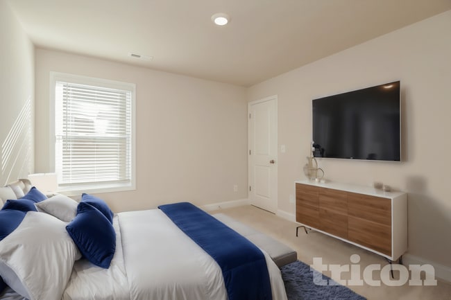 Building Photo - 120 Kingshall Rd