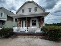 Building Photo - Comfortable 3BR Home in Munhall