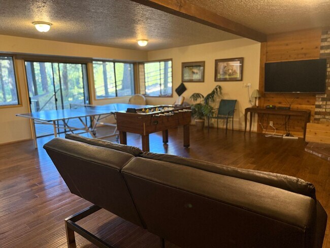Building Photo - Furnished Riverfront Cabin on the Spring River – 4 Bedrooms, 3 Bathrooms 2,300 sq. ft. | Fully Fu...