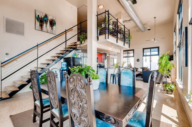 Building Photo - 3100 Huron St