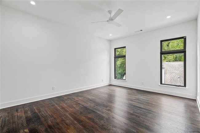 Building Photo - 19 Spruell Springs Rd