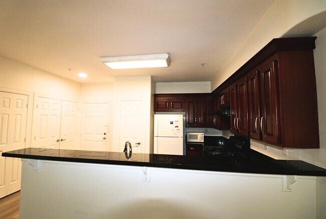 Building Photo - 6611 W Sam Houston Pkwy S
