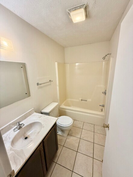 Building Photo - 342 Old Gray Station Rd