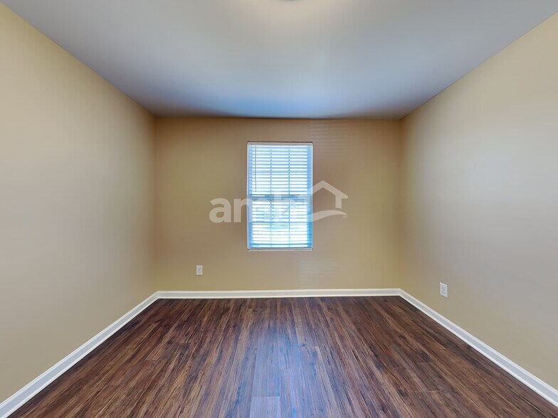 Building Photo - 300 Dunnwood Loop