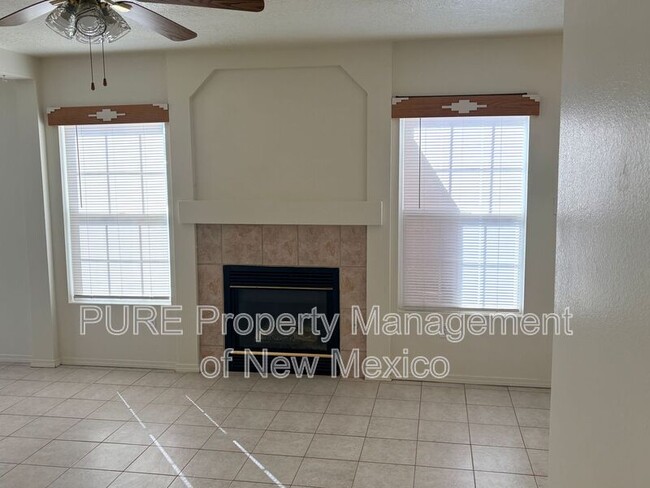 Building Photo - 404 Desert Rock Dr SW