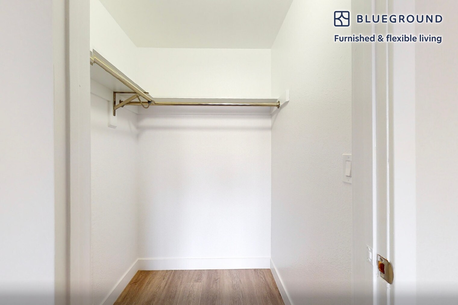 Building Photo - 11208 S Western Ave