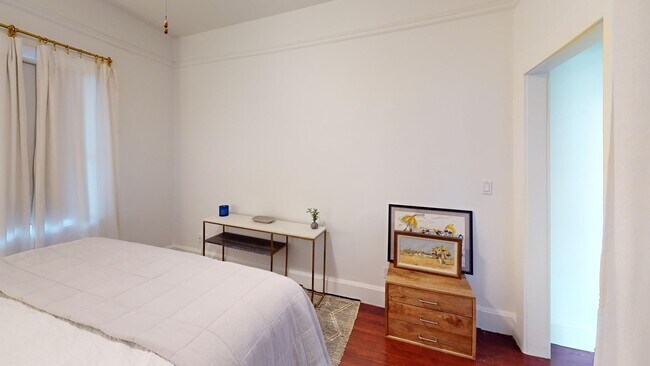 Building Photo - Downtown San Anselmo Updated 4x3 + aupair ...