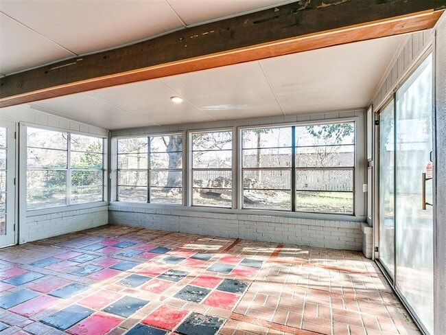 Building Photo - 816 S Santa Fe Dr