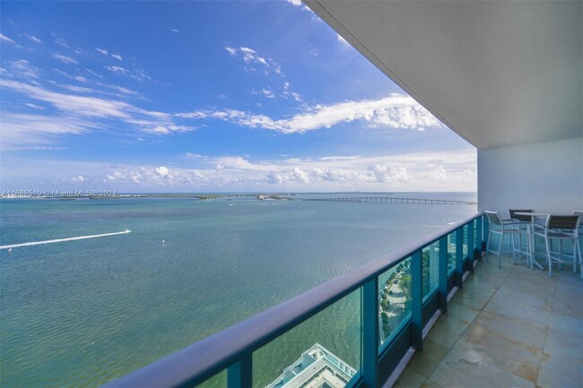 Building Photo - 1331 Brickell Bay Dr