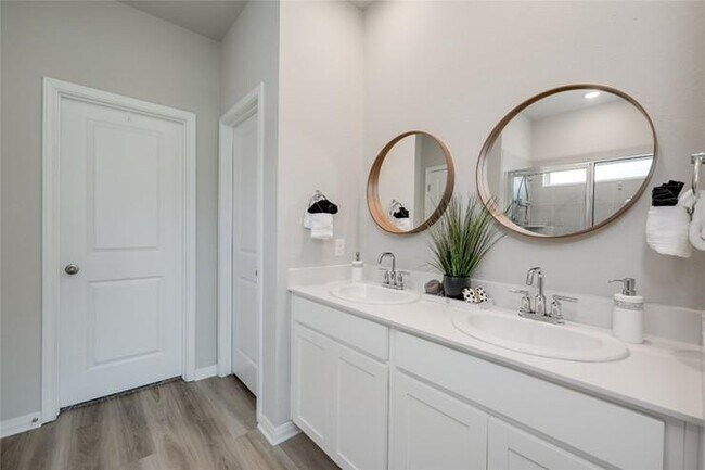 Building Photo - 909 Bright Gemstone Wy