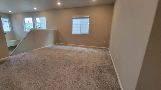 Building Photo - 7926 34th Pl NE