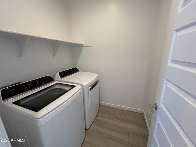 Building Photo - 2942 N 98th Ln