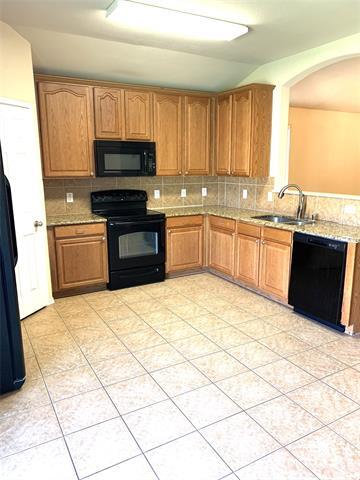 Building Photo - 9216 White Swan Pl
