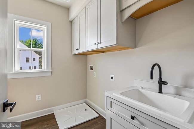 Building Photo - 2638 Broadhorn Dr