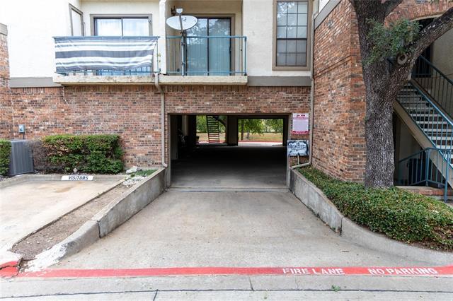 Building Photo - 501 Arbor Creek Dr
