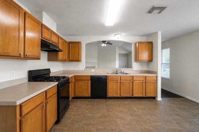 Building Photo - 6631 Portlick Dr
