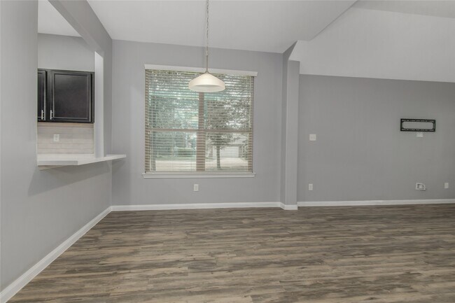 Building Photo - 3807 Springcrest Ln