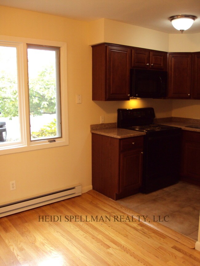 141 Manorhaven Blvd 141 Manorhaven Blvd Port Washington NY 11050