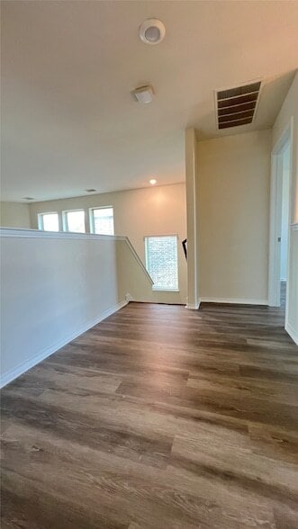 Building Photo - 1510 Alamandine Ave