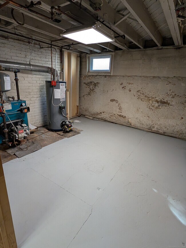 Building Photo - 93 Bailey Rd