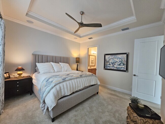 Building Photo - 9007 St Lucia Dr