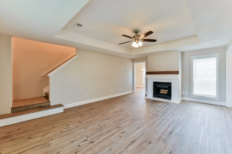 Building Photo - 5208 Gaelic Ct