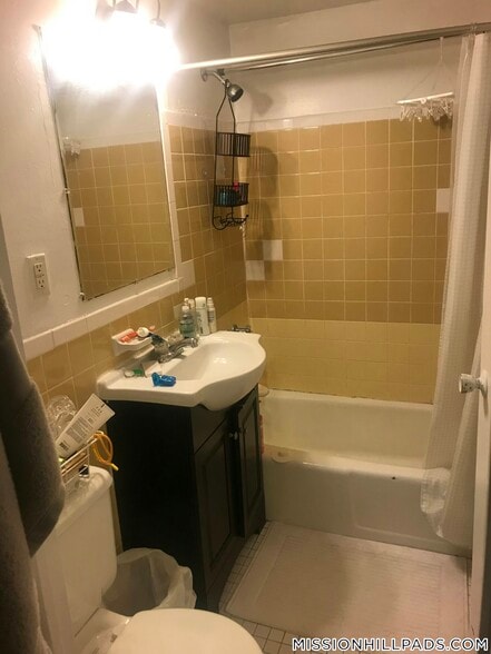 Building Photo - 28 S Huntington Ave