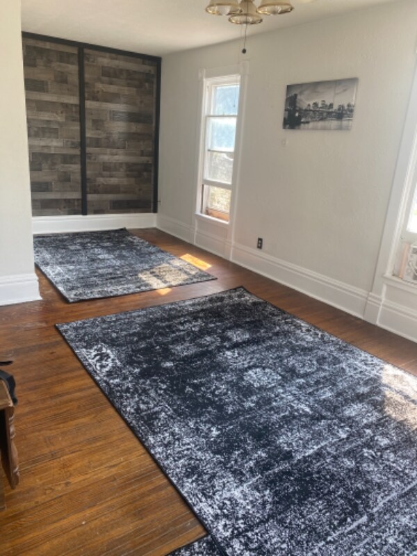 Building Photo - 236 W Broadway St