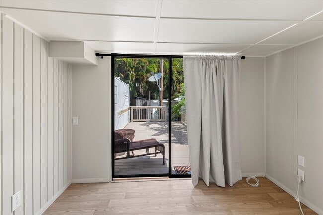Building Photo - Bright & Newly Renovated 1-Bedroom Rental