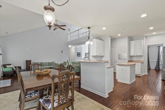 Building Photo - 9920 Eden Hall Ct