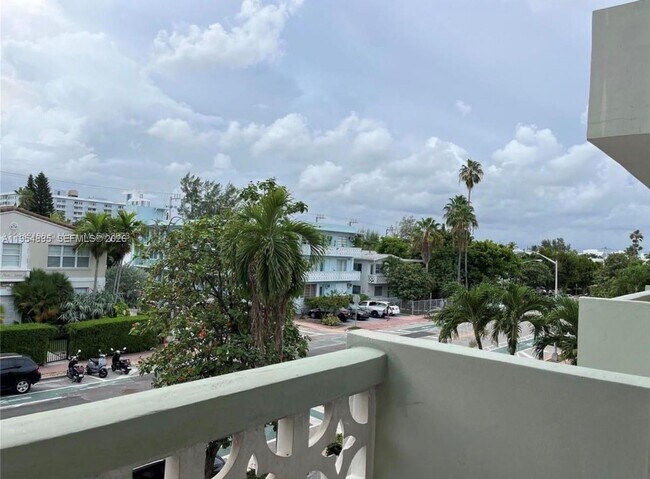 Building Photo - 949 Pennsylvania Ave