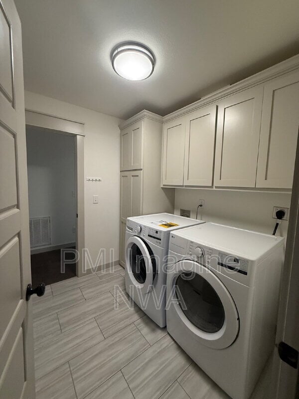 Building Photo - 54 Morvan Dr