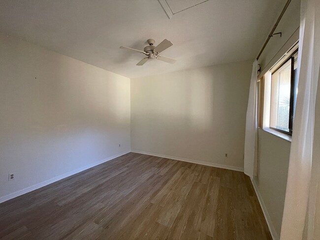 Building Photo - Unfurnished 2 BR 2 Bath Annual Rental in R...