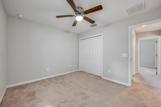 Building Photo - 304 Woods Landing Dr