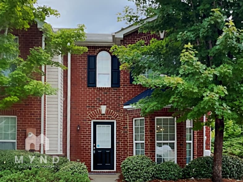 Primary Photo - 5618 Union Pointe Dr