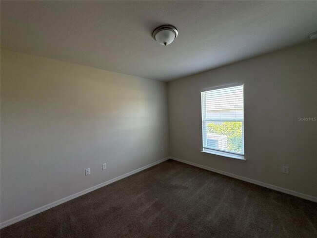 Building Photo - 15415 SW 34th Ave