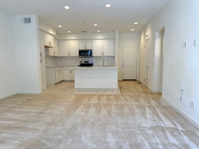 Building Photo - Charming 3bed 2.5 bath Simi Valley Home