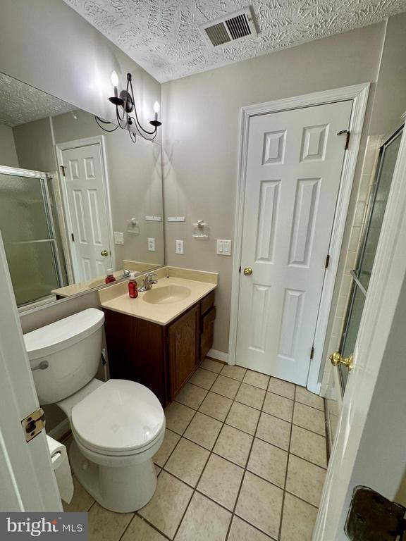 Building Photo - 3804 Ridge Knoll Ct