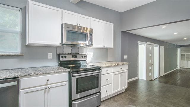 Building Photo - 2059 Dorothy Ln