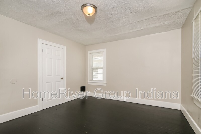 Building Photo - 40 N Euclid Ave