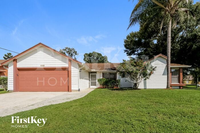 Building Photo - 1401 SW Sudder Ave