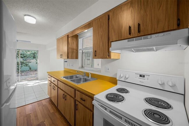 Building Photo - 2664 Sunny Breeze Ave