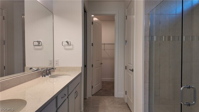 Building Photo - 3700 Passion Vine Dr