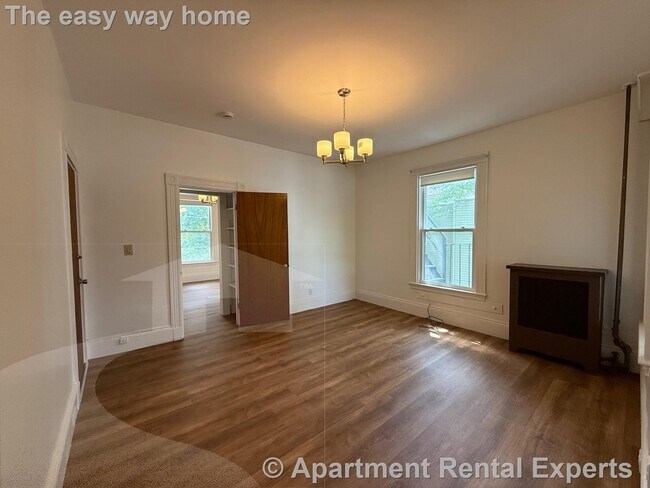 Building Photo - 47 Mt Vernon St