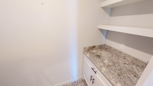 Building Photo - 14195 N 54th E Ave