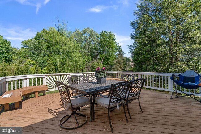 Building Photo - 10211 Brightstone Pl