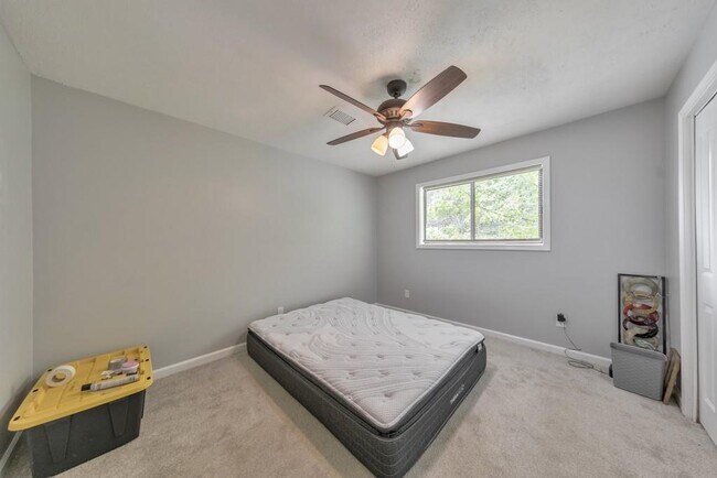 Building Photo - 1561 Sultan Ln